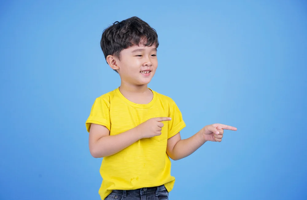 ทรงหยิกธรรมชาติ (Curly Hair)