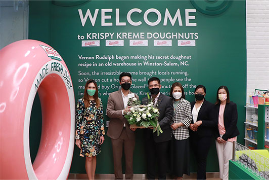 เดอะไนน์ เซ็นเตอร์ พระราม 9 ต้อนรับ คริสปี้ ครีม (KRISPY KREME)โดนัทขวัญใจคนไทย มอบความหวานอร่อยสดใหม่ทุกวัน
